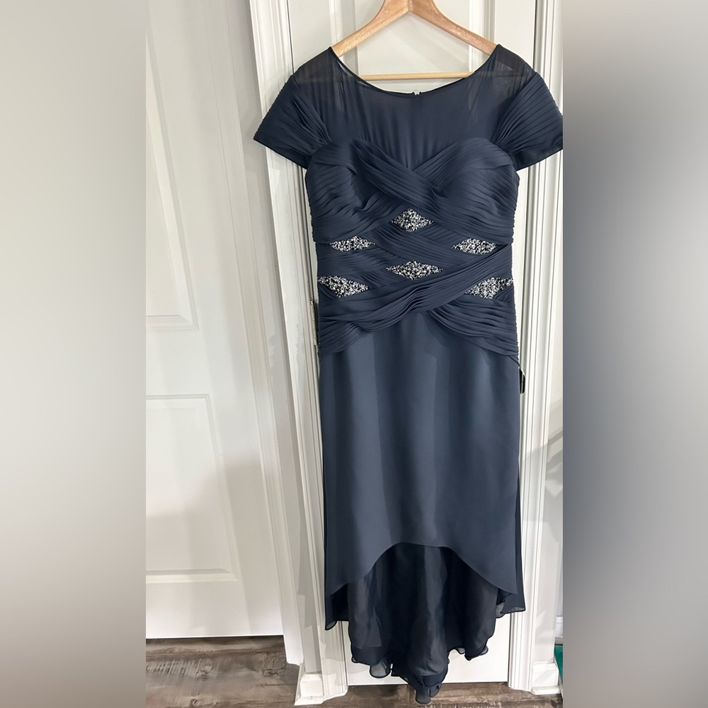 Daymor Couture Size 14 Women’s Evening Gown